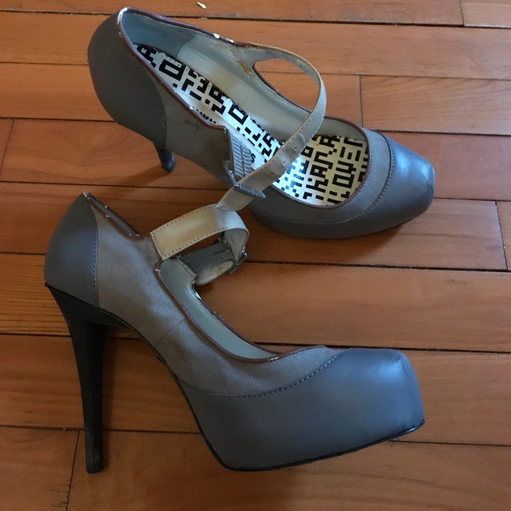 HL Gray Mary Janes